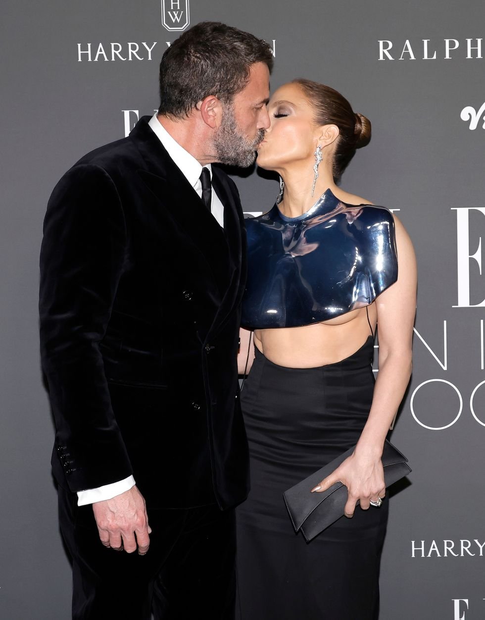 Top 5 Celebrity Kisses of 2023: Ben Affleck and Jennifer Lopez kiss