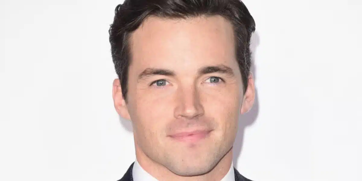 Ian Harding