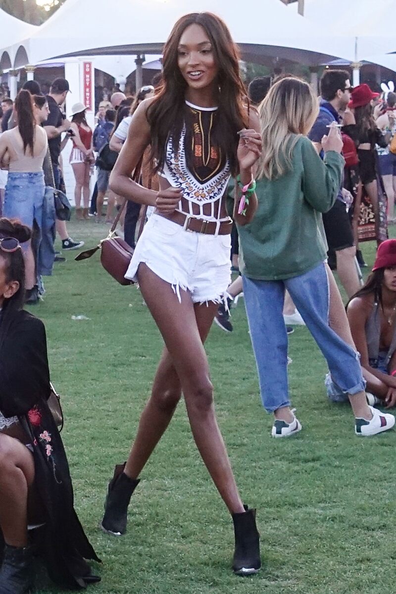 Jourdan Dunn's White Denim Delight