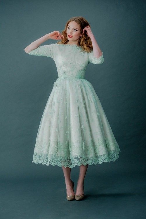 Vintage-Inspired Tea-Length Formal Dinner Dress